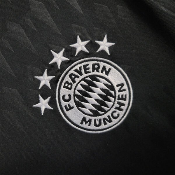 23/24 Bayern Munich goalkeeper jersey man - Image 5