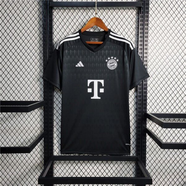 23/24 Bayern Munich goalkeeper jersey man
