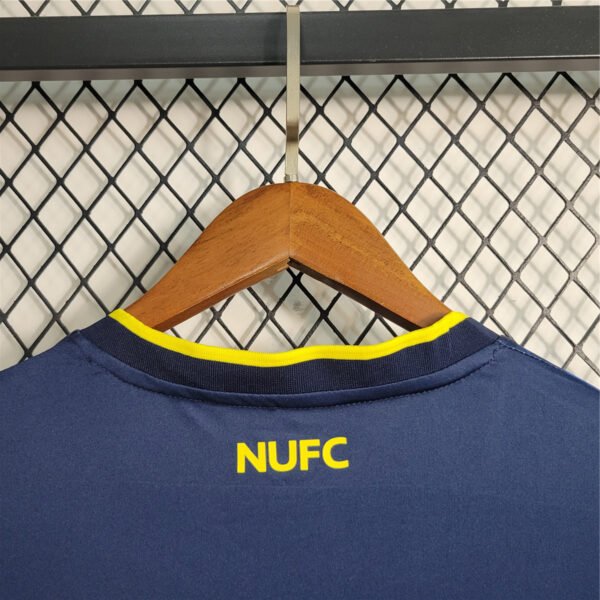 23/24 Newcastle United away shirt man - Image 9