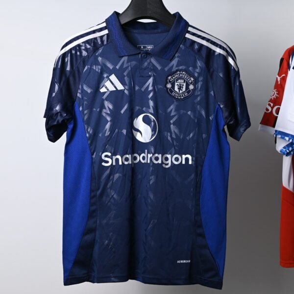 2024/25 Man Utd Away Kit #9 HOJLUND - Image 2