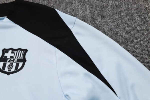 2024/25 Barcelona Half Pull Training Kit Adult - Image 6
