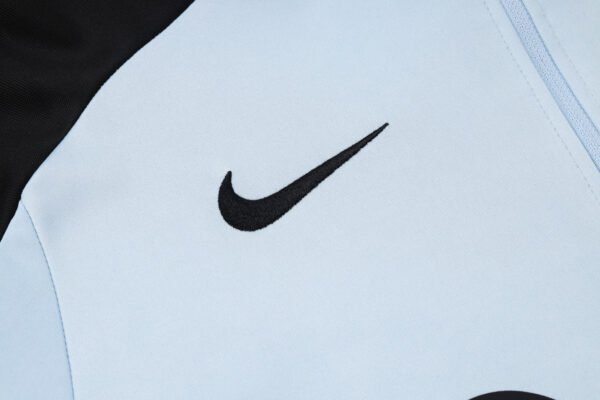 2024/25 Barcelona Half Pull Training Kit Adult - Image 8