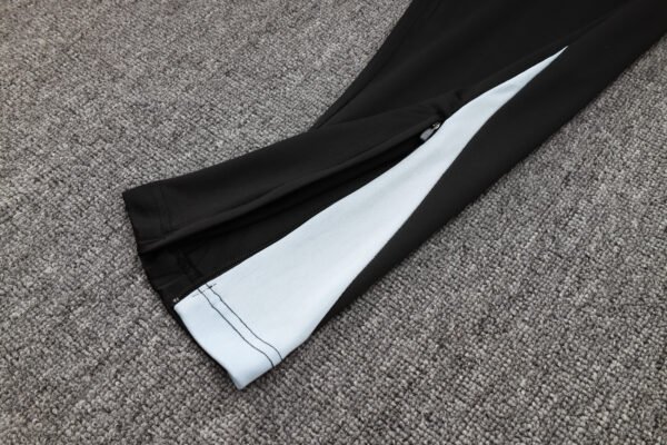 2024/25 Barcelona Half Pull Training Kit Adult - Image 16