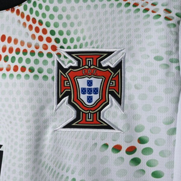 2025/26 Portugal Away Kit Adult #7 RONALDO - Image 3