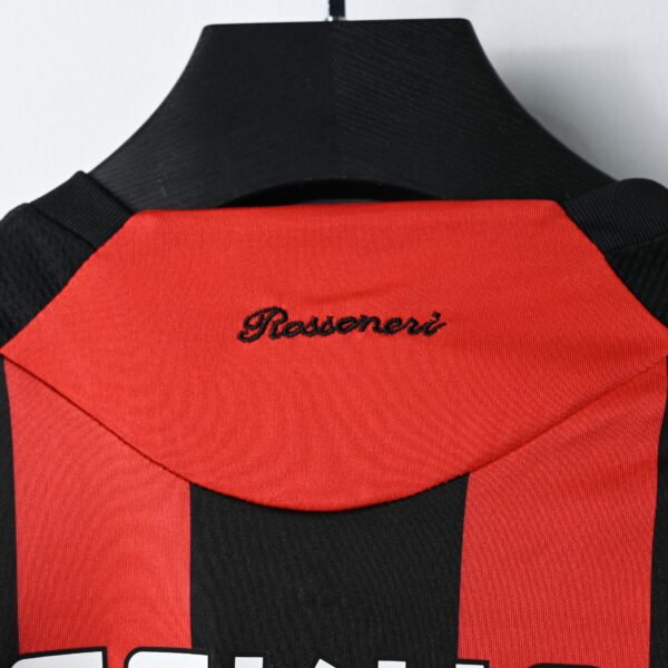 Retro 2008/09 AC Milan Home Kit #32 BECKHAM - Image 7