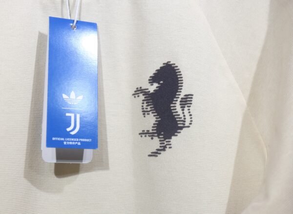 Juventus Stripes Original T-shirt 2024/25 - Image 4