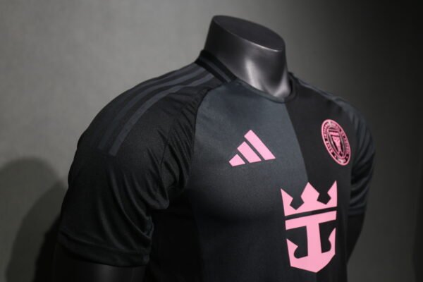 2025/26 Miami Away Authentic Kit - Image 5