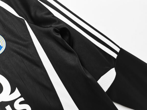 Retro 2006/07 Real Madrid Second Jersey Adult - Image 7