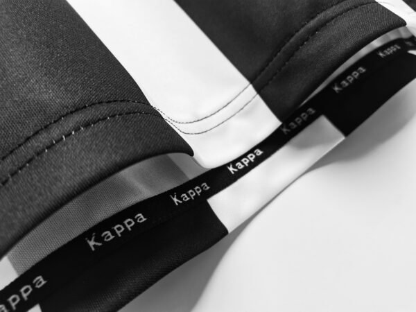 Retro 1997/98 Juventus Home Jersey Adult - Image 9
