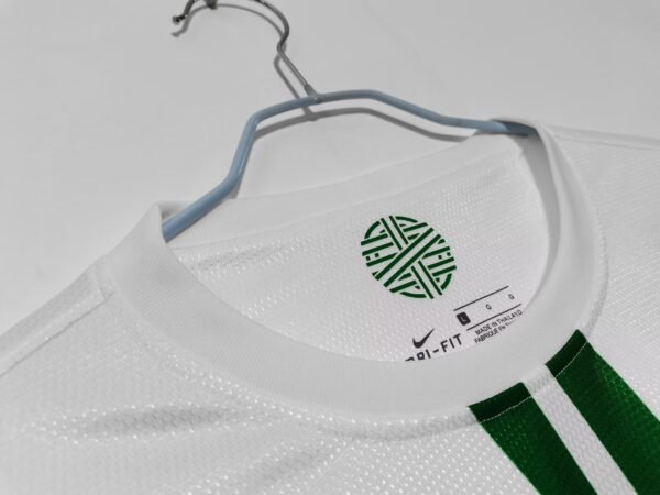 Retro 2012/13 Portugal Away Jersey RONALDO #7 - Image 4