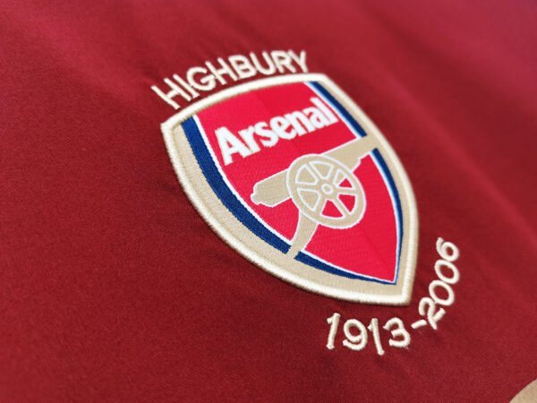 Retro 2005/06 Arsenal Home Kit Long Sleeve - Image 6