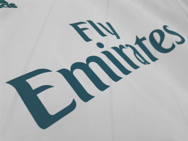 Retro 2017/18 Real Madrid Home Kit Long Sleeve - Image 6