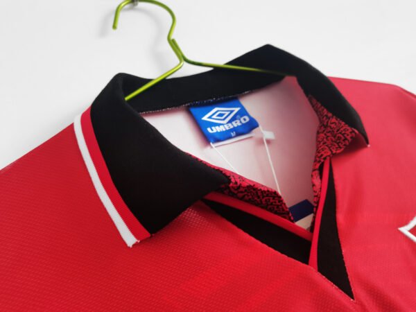 Retro 1994/96 Man United Home Kit Long Sleeve - Image 3
