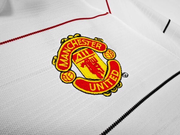 Retro 2003/04 Man United Away Jersey Long Slevee - Image 5