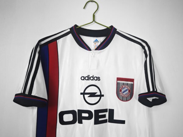 Retro 1996/98 Bayern Away Kit Adult - Image 3
