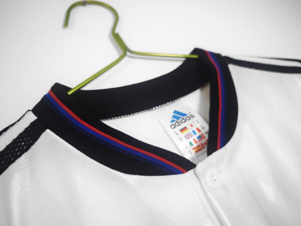 Retro 1996/98 Bayern Away Kit Adult - Image 4