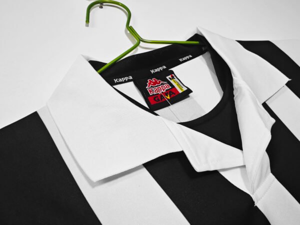 Retro 1998/99 Juventus Home Kit Adult - Image 4