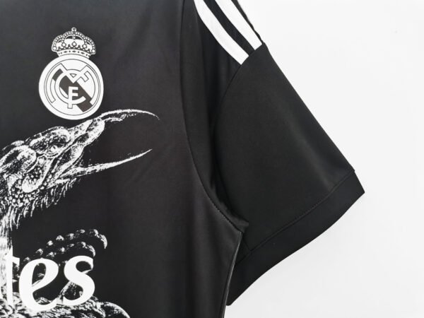 Retro 2014/15 Real Madrid Second Kit RONALDO #7 - Image 8