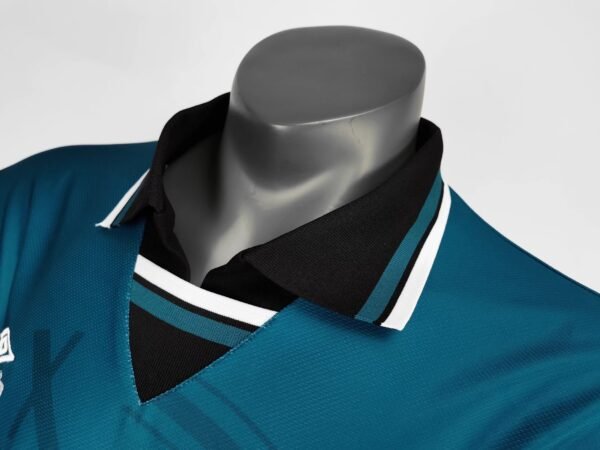 Retro 1995/96 Ajax Away Kit Adult - Image 6