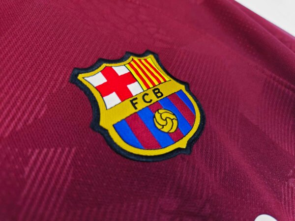 Retro 2017/18 Barcelona Second Kit Adult - Image 9