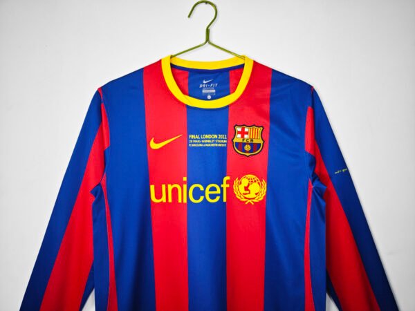 Retro 2010/11 UCL Barcelona Home Jersey Long Sleeve - Image 3