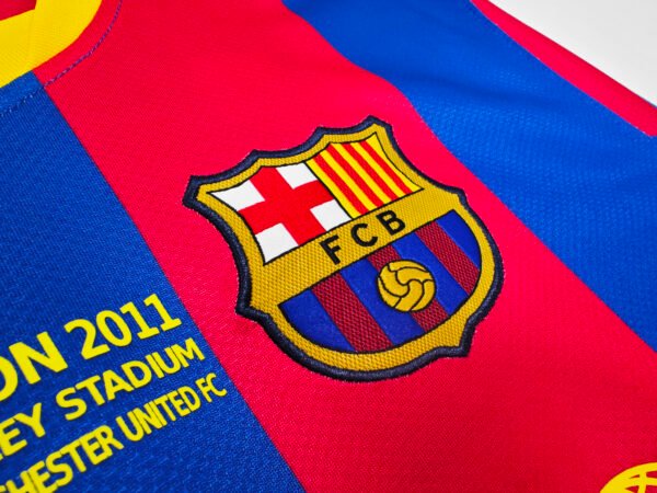 Retro 2010/11 UCL Barcelona Home Jersey Long Sleeve - Image 5