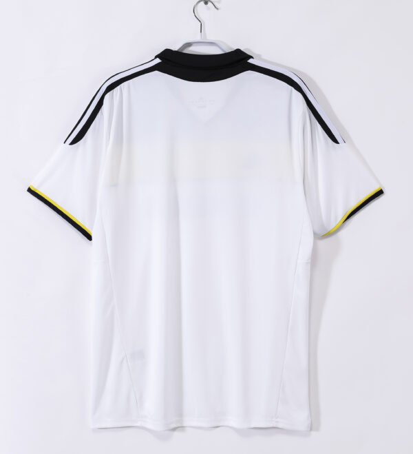 Retro 2011/12 Chelsea Second Stadium Kit - Image 2