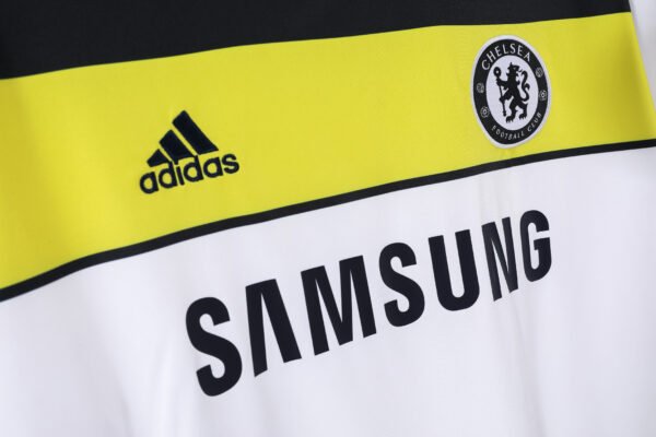 Retro 2011/12 Chelsea Second Stadium Kit - Image 5