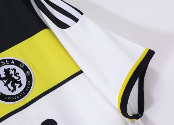 Retro 2011/12 Chelsea Second Stadium Kit - Image 6