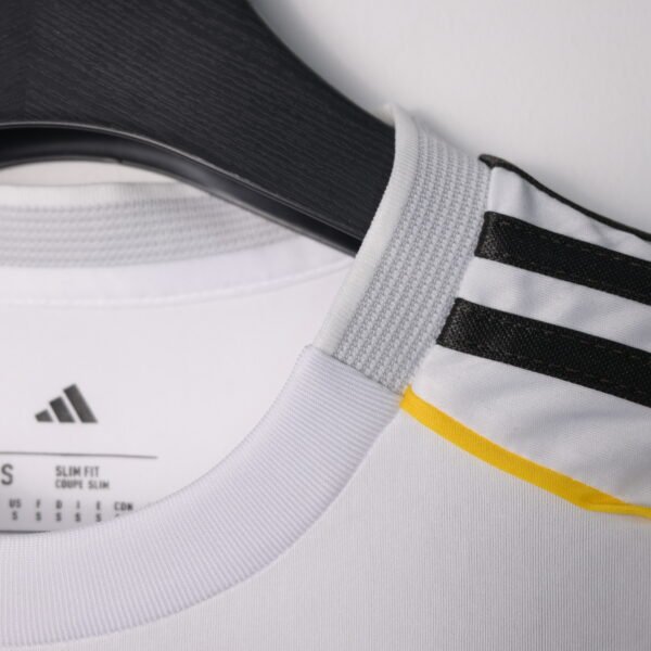 2025/26 Real Madrid Home Kit Adult - Image 4