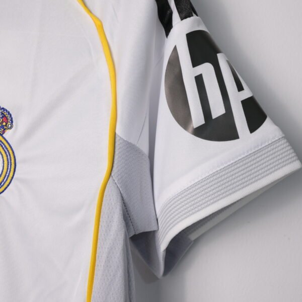 2025/26 Real Madrid Home Kit Adult - Image 7