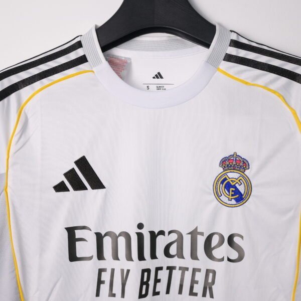 2025/26 Real Madrid Home Kit Adult - Image 8