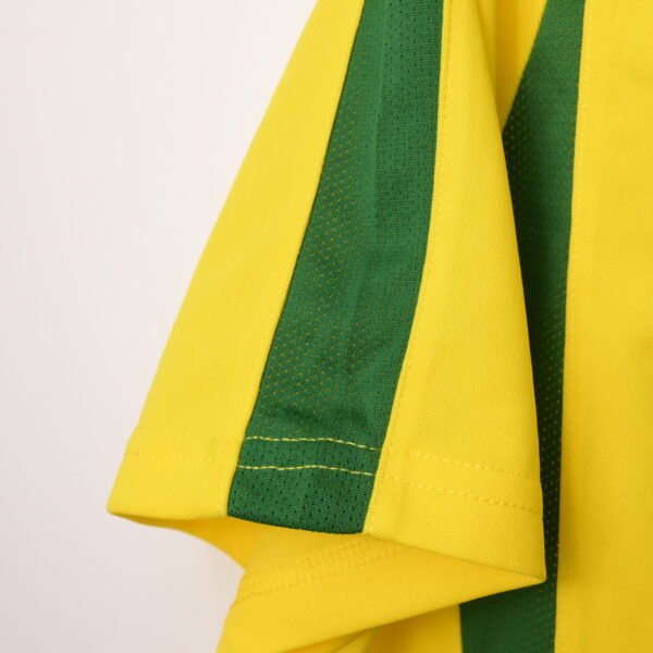 Retro 2002 Brazil Home Jersey RONALDO #9 - Image 6