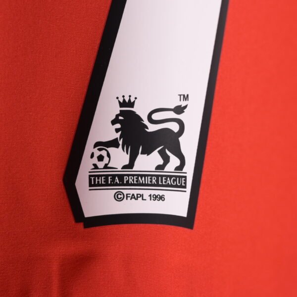 Retro 2002/03 Man United Home Jersey RONALDO #7 - Image 7