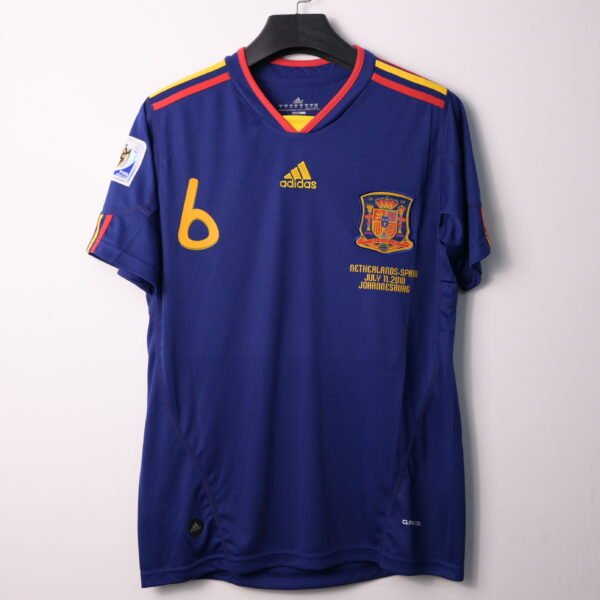 Retro 2010 Spain Away Jersey A.INIESTA #6 - Image 2