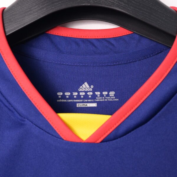 Retro 2010 Spain Away Jersey A.INIESTA #6 - Image 7