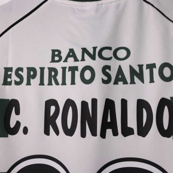 Retro 2001/03 Sporting Home Jersey C.RONALDO #28 - Image 10
