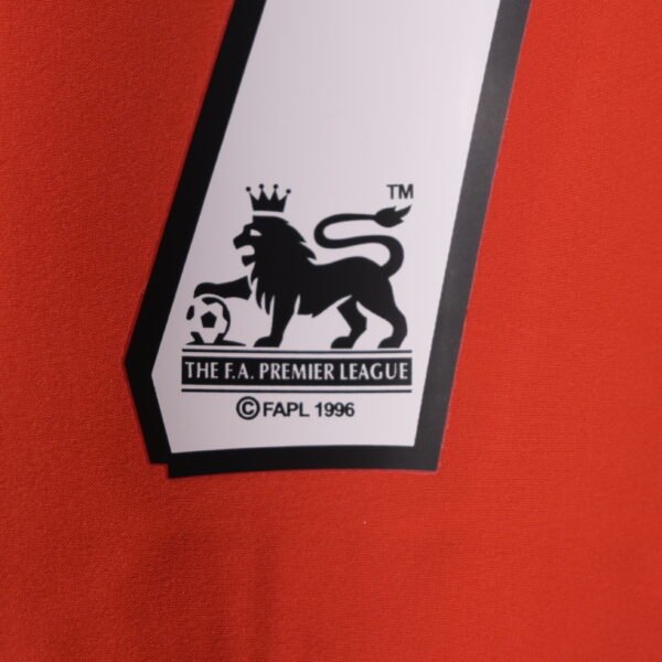 Retro 2002/03 Man United Home Jersey RONALDO #7 - Image 8