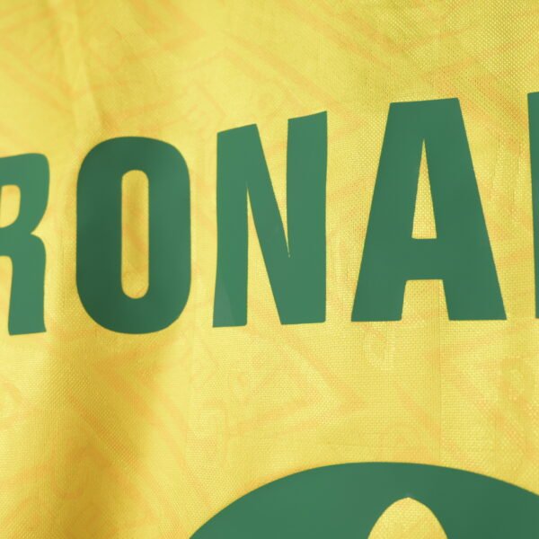 Retro 91/93 Brazil Home Jersey RONALDO 9 - Image 8