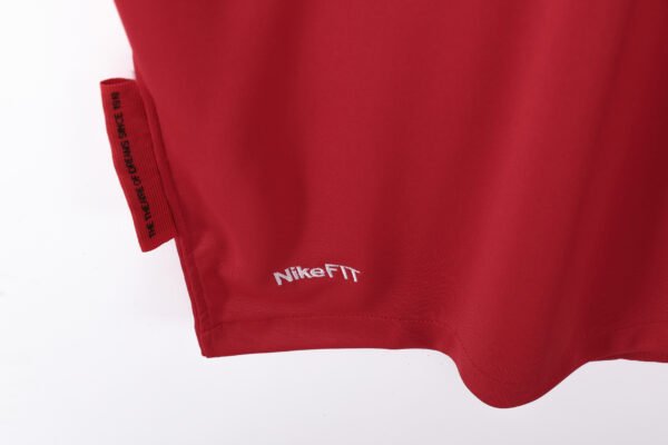 Retro 2010 Man United Home Jersey Adult - Image 7