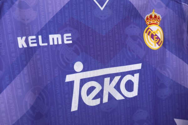 Real Madrid 1996/97 Away Jersey Retro Kit - Image 6