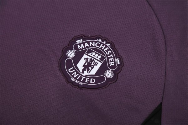 2025/26 Man United Violet Training Kit Adult - Image 6