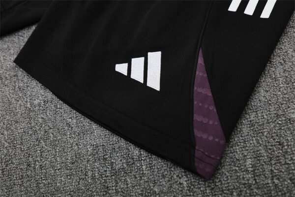 2025/26 Man United Violet Training Kit Adult - Image 12