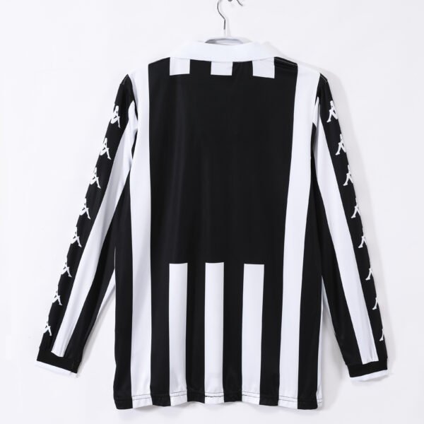 Retro 1999/00 Juventus Home Jersey Long Sleeve - Image 2