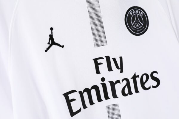 Retro 2018/19 PSG Away Jersey Adult - Image 5