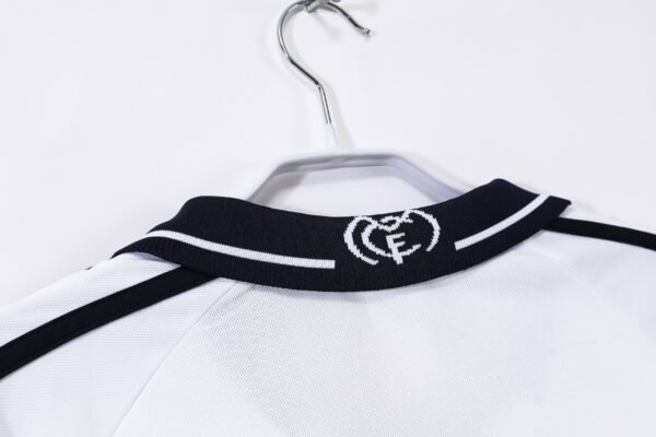 Retro 2000/01 Real Madrid Home Jersey Adult - Image 9