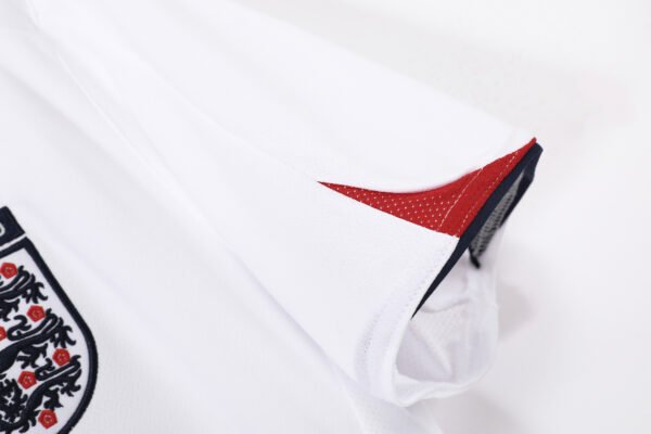 Retro 2006 England Home Jersey Adult Vintage Shirt - Image 7