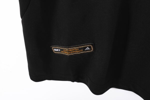 Retro 2001/02 Real Madrid Away Jersey Adult - Image 7