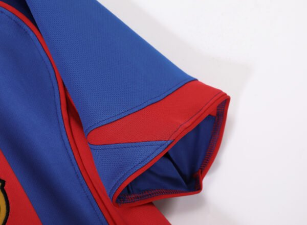 Retro 2004/05 Barcelona Home Jersey Adult - Image 7