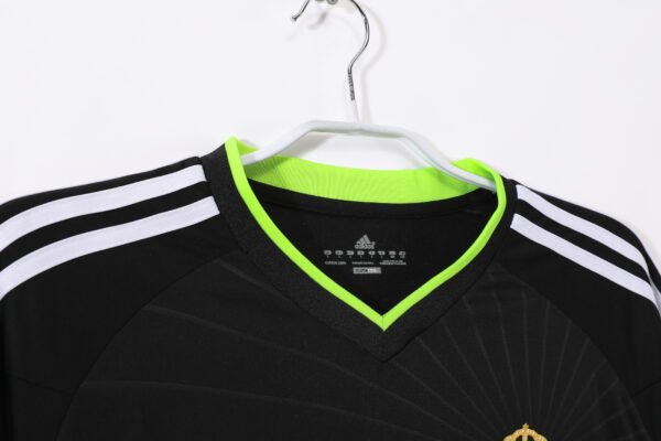 Retro 2011/12 Real Madrid Away Jersey Adult - Image 9